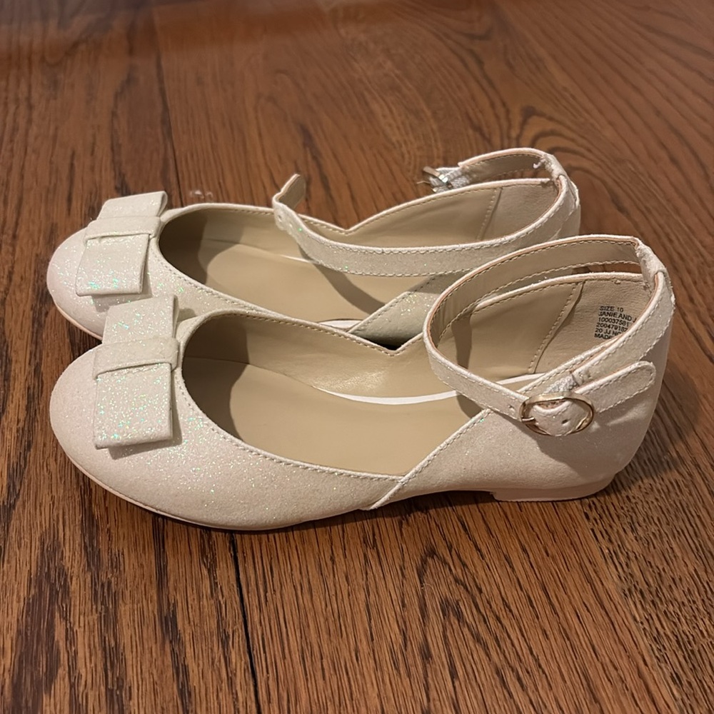 Janie and Jack ivory dress shoes size 10